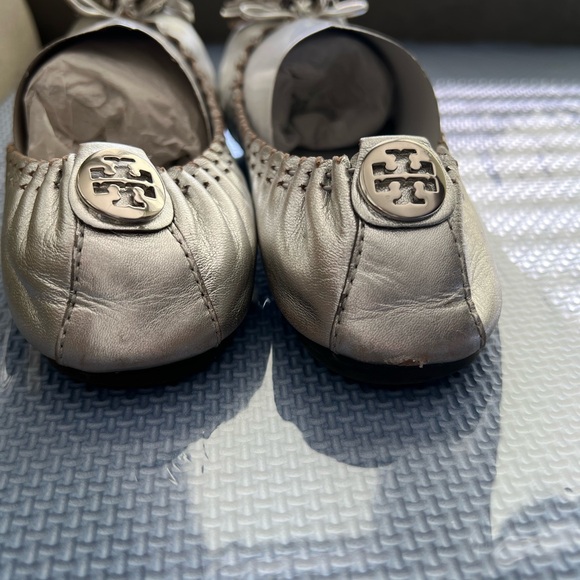 Tory Burch Reese Mestico Tassel Ballet Flats 7.5 shoes - Picture 8 of 12